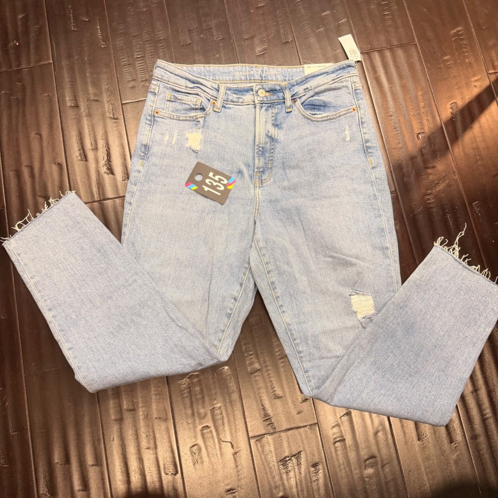 #135 OLD NAVY O.G. Straight Jeans SZ. 10  NWT Waist: 32"‎ Rise: 11 Inseam: 29"